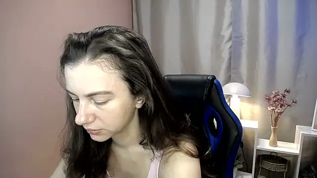 Snapshot of MistyBree chatting on 07-20-26, 08:06 MistyBree online show from 07-20-26, 08:06