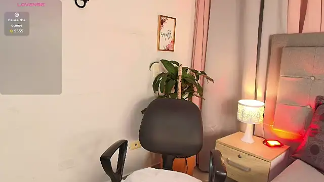 Kiara noirr online show from 03-20-26, 11:37