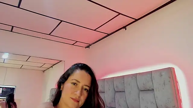 Snapshot of Scarlet_Goddess chatting on 03-02-26, 01:18 Scarlet Goddess online show from 03-02-26, 01:18