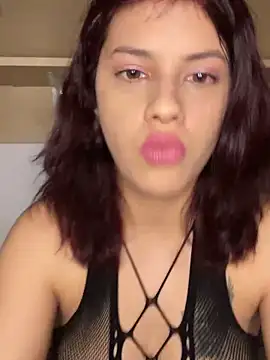 Snapshot of MommySexxy23 chatting on 03-25-26, 07:20 MommySexxy23 online show from 03-25-26, 07:20