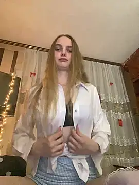 LunaVey online show from 06-11-26, 06:17