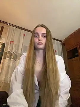 LunaVey online show from 06-12-26, 06:18