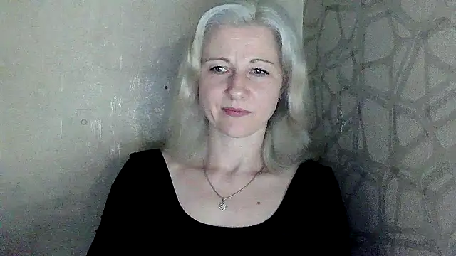Katerina-Kissa online show from 05-17-26, 06:48