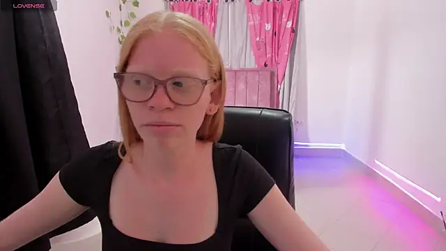 Albingirl online show from 04-08-26, 08:20