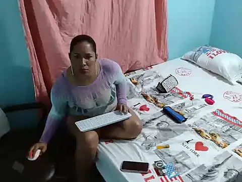 Snapshot of RenataGrimaldi chatting on 03-03-26, 02:23 RenataGrimaldi online show from 03-03-26, 02:23