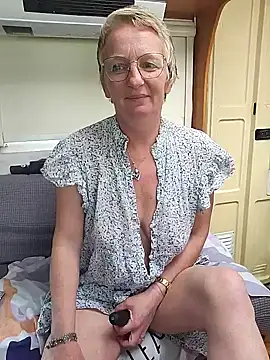 lescoquinsdu40 online show from 03-16-26, 01:48