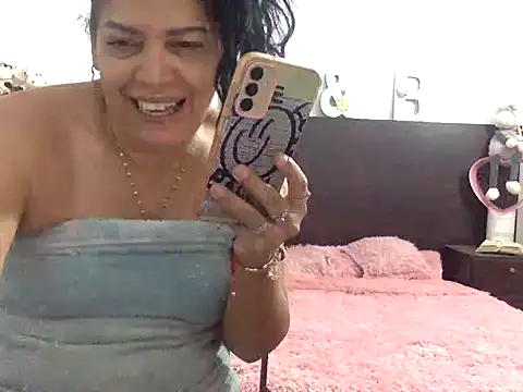 mommy-Milf online show from 03-04-26, 09:54