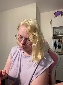 soft focus online show from 06-19-26, 04:50
