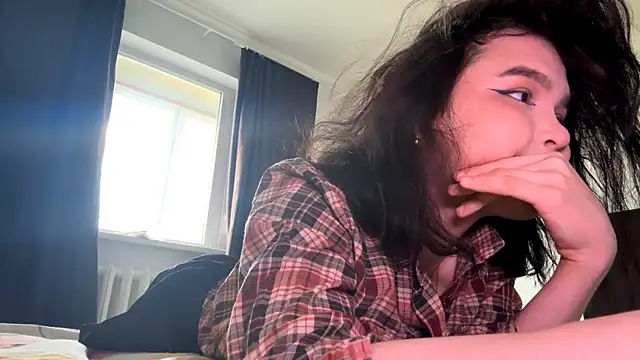 Snapshot of CartiBlue chatting on 04-28-26, 11:37 CartiBlue online show from 04-28-26, 11:37
