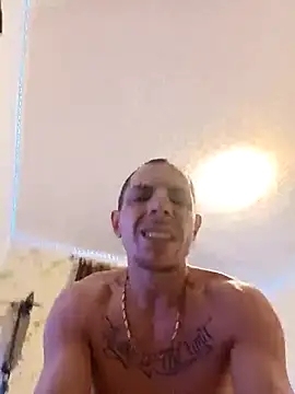 Snapshot of Hugo1993 chatting on 04-12-26, 08:41 Hugo1993 online show from 04-12-26, 08:41