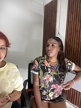 Snapshot of Emi_rousse chatting on 03-02-26, 01:07 Emi rousse online show from 03-02-26, 01:07