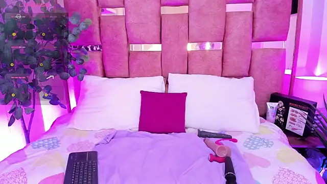 lucy davies online show from 03-06-26, 12:12