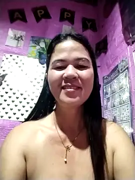 Snapshot of sweet_lyn2025 chatting on 04-20-26, 07:37 sweet lyn2025 online show from 04-20-26, 07:37