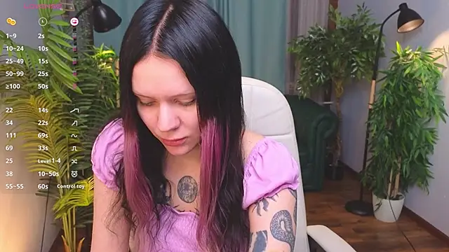 kittenlolla online show from 04-01-26, 05:41