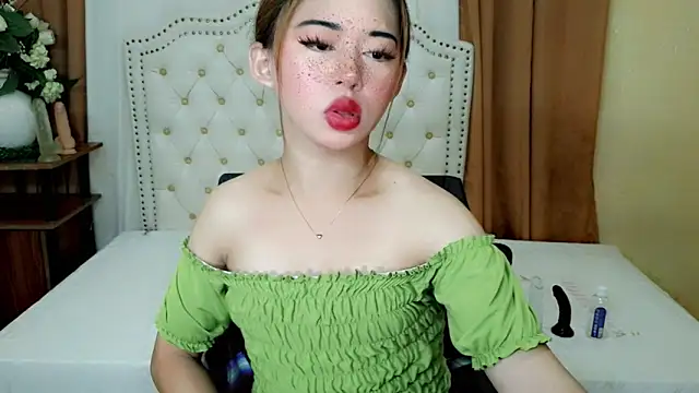 Seductive sophie online show from 05-27-26, 03:36