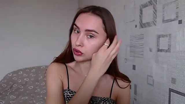 yourameliaa online show from 04-11-26, 10:19