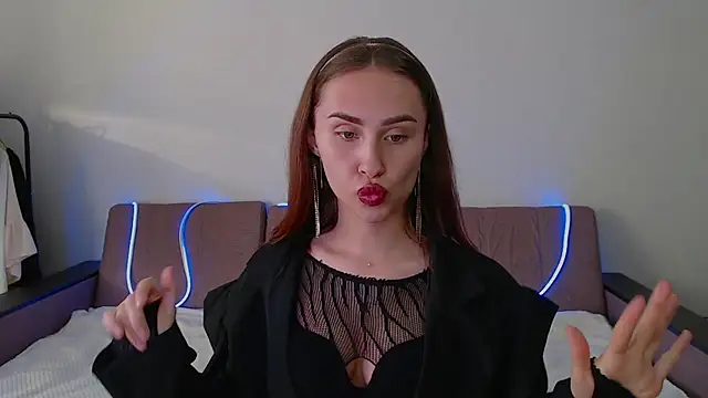 Snapshot of yourameliaa chatting on 04-20-26, 02:42 yourameliaa online show from 04-20-26, 02:42