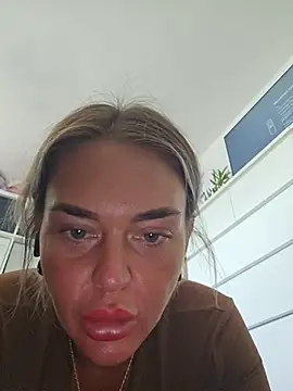 Snapshot of CarmenCapricorn chatting on 03-02-26, 01:18 CarmenCapricorn online show from 03-02-26, 01:18