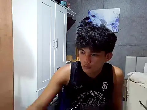 Snapshot of marksurelyhard chatting on 05-13-26, 06:05 marksurelyhard online show from 05-13-26, 06:05