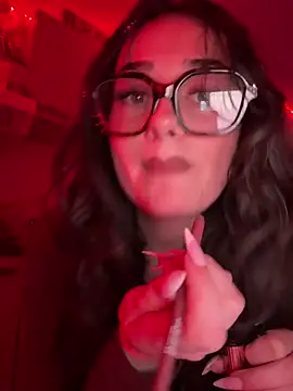 Claraaaaa06 online show from 03-18-26, 07:39