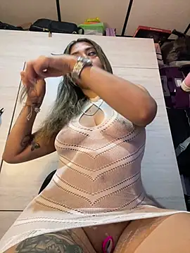 stefanyqueen69 online show from 04-10-26, 01:49