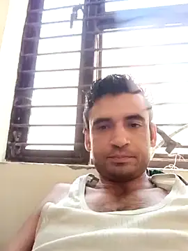 Snapshot of gauravsexy chatting on 06-22-26, 03:25 gauravsexy online show from 06-22-26, 03:25