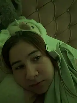 Snapshot of Zoe_Luxxe_ chatting on 04-25-26, 11:24 Zoe Luxxe online show from 04-25-26, 11:24