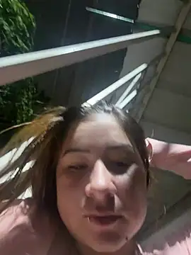 Snapshot of Zoe_Luxxe_ chatting on 04-27-26, 01:47 Zoe Luxxe online show from 04-27-26, 01:47