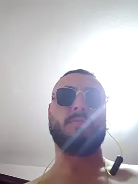 Snapshot of Shayka96 chatting on 03-02-26, 05:08 Shayka96 online show from 03-02-26, 05:08