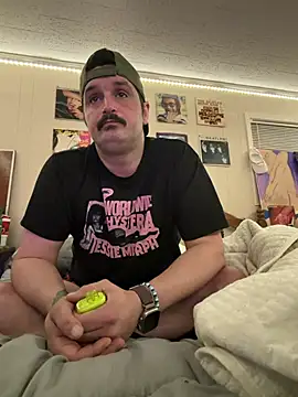 PoundedCajunGuy93 online show from 05-06-26, 02:19