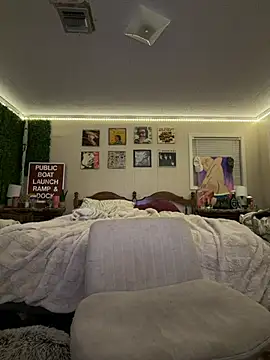 PoundedCajunGuy93 online show from 06-24-26, 05:17
