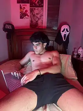 IronLatino online show from 04-15-26, 03:02