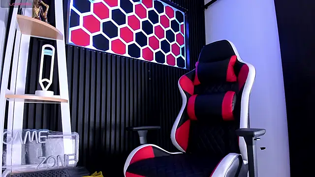 Max Hader  online show from 03-14-26, 03:01