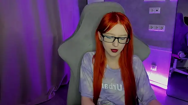 Emma Dusk online show from 03-27-26, 01:00