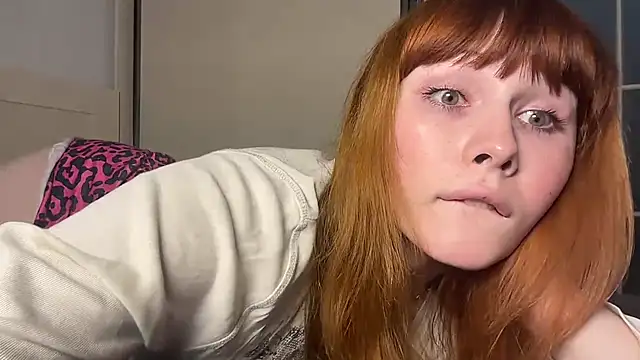 AlexaGudz online show from 07-08-26, 03:16