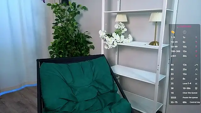 SuzySult online show from 03-30-26, 01:50