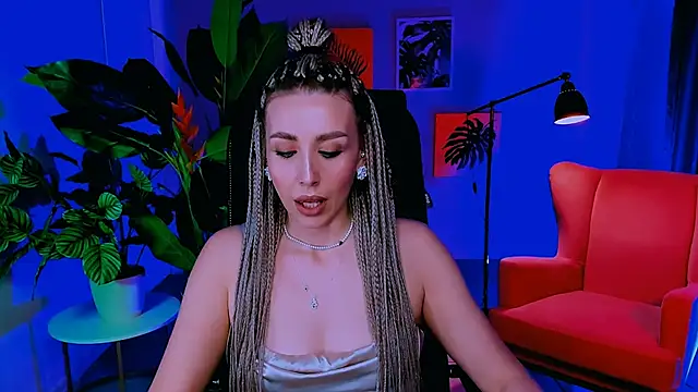 MonicaRiley online show from 05-08-26, 10:20