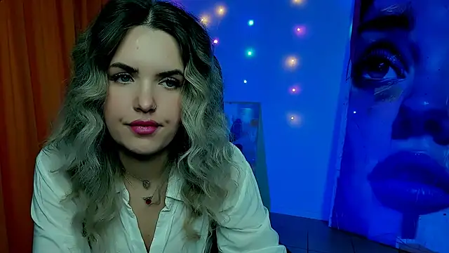 Snapshot of AliceSmite chatting on 03-13-26, 10:33 AliceSmite online show from 03-13-26, 10:33