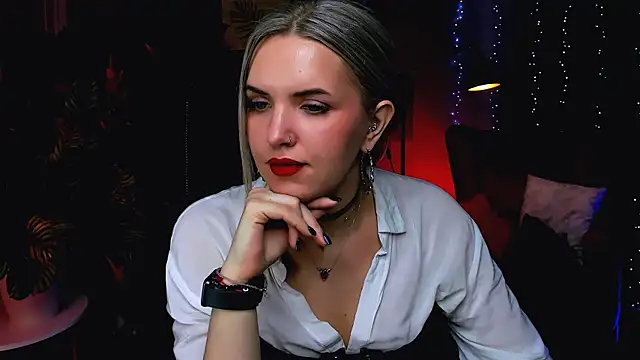 Snapshot of AliceSmite chatting on 03-27-26, 10:48 AliceSmite online show from 03-27-26, 10:48