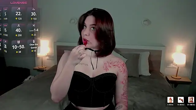 HermioneMoon online show from 04-06-26, 02:40