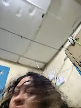 Elenmascarado1509 online show from 03-21-26, 02:49