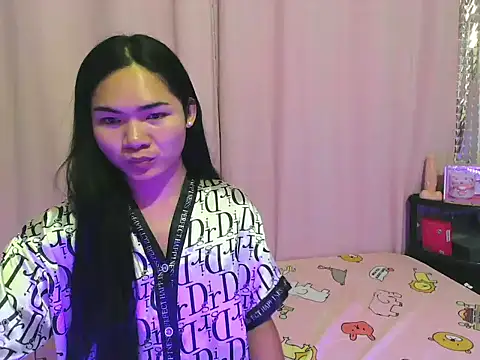 Snapshot of rainexox1 chatting on 04-24-26, 06:05 rainexox1 online show from 04-24-26, 06:05