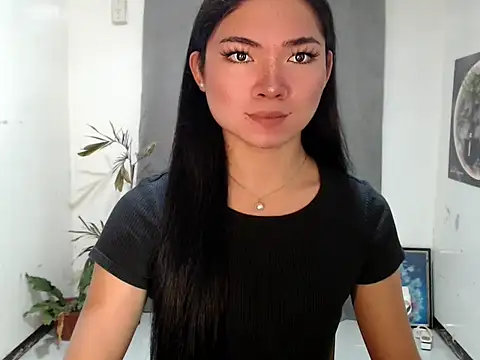 Snapshot of rainexox1 chatting on 05-15-26, 11:17 rainexox1 online show from 05-15-26, 11:17