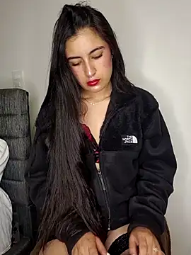Snapshot of Cataa_Hill chatting on 06-16-26, 04:15 Cataa Hill online show from 06-16-26, 04:15