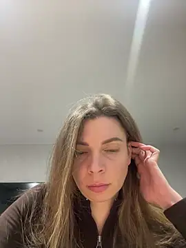 Snapshot of Luna2547 chatting on 03-02-26, 06:26 Luna2547 online show from 03-02-26, 06:26