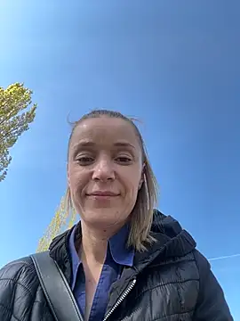 MONICANIX online show from 04-16-26, 01:12