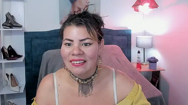 KiaraXMilf online show from 03-31-26, 07:25