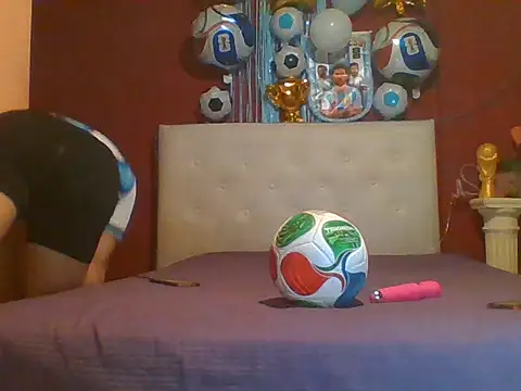 Snapshot of Jime_Love7777 chatting on 06-07-26, 05:27 Jime Love7777 online show from 06-07-26, 05:27