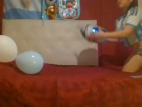 Snapshot of Jime_Love7777 chatting on 06-16-26, 11:29 Jime Love7777 online show from 06-16-26, 11:29