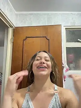 Baby Pink Love online show from 05-05-26, 02:52